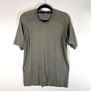 Lululemon V-Neck Peformance Tee T-Shirt Green Gray Men’s Size M *flawed*‎